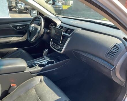 Сірий Ніссан Альтіма, об'ємом двигуна 2.5 л та пробігом 74 тис. км за 6500 $, фото 7 на Automoto.ua