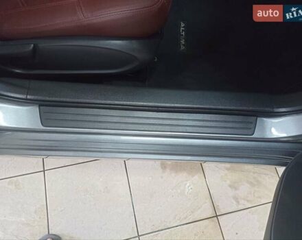 Сірий Ніссан Альтіма, об'ємом двигуна 2.49 л та пробігом 140 тис. км за 12900 $, фото 17 на Automoto.ua