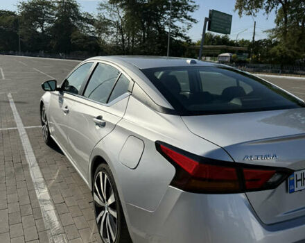 Серый Ниссан Альтима, объемом двигателя 2.49 л и пробегом 28 тыс. км за 16900 $, фото 4 на Automoto.ua