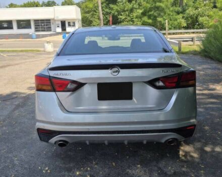 Серый Ниссан Альтима, объемом двигателя 2.5 л и пробегом 48 тыс. км за 7000 $, фото 5 на Automoto.ua