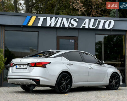 Сірий Ніссан Альтіма, об'ємом двигуна 2.5 л та пробігом 82 тис. км за 14500 $, фото 19 на Automoto.ua