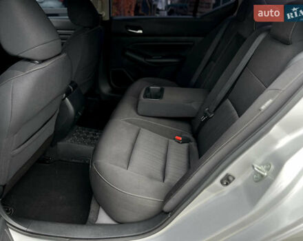 Сірий Ніссан Альтіма, об'ємом двигуна 2.5 л та пробігом 82 тис. км за 14500 $, фото 7 на Automoto.ua