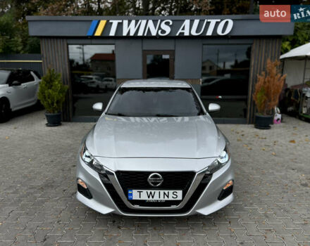 Сірий Ніссан Альтіма, об'ємом двигуна 2.5 л та пробігом 82 тис. км за 14500 $, фото 13 на Automoto.ua