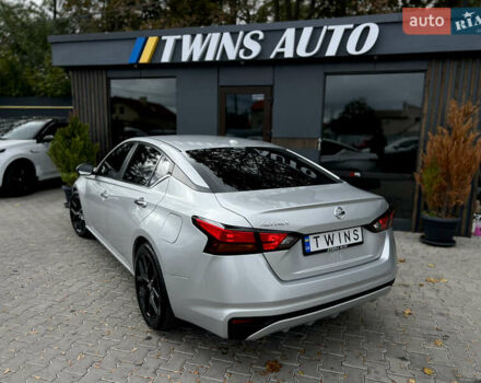 Сірий Ніссан Альтіма, об'ємом двигуна 2.5 л та пробігом 82 тис. км за 14500 $, фото 21 на Automoto.ua