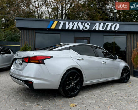 Сірий Ніссан Альтіма, об'ємом двигуна 2.5 л та пробігом 82 тис. км за 14500 $, фото 18 на Automoto.ua