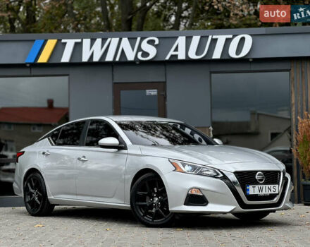 Сірий Ніссан Альтіма, об'ємом двигуна 2.5 л та пробігом 82 тис. км за 14500 $, фото 16 на Automoto.ua