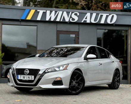 Сірий Ніссан Альтіма, об'ємом двигуна 2.5 л та пробігом 82 тис. км за 14500 $, фото 12 на Automoto.ua