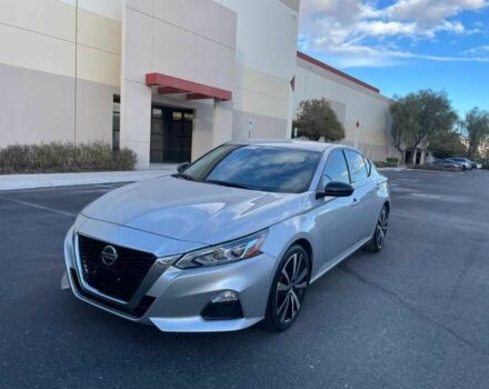 Серый Ниссан Альтима, объемом двигателя 2.5 л и пробегом 75 тыс. км за 6000 $, фото 2 на Automoto.ua