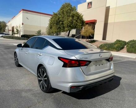 Серый Ниссан Альтима, объемом двигателя 2.5 л и пробегом 75 тыс. км за 6000 $, фото 5 на Automoto.ua