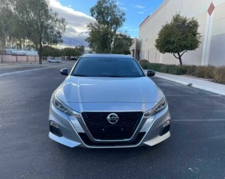 Серый Ниссан Альтима, объемом двигателя 2.5 л и пробегом 75 тыс. км за 6000 $, фото 10 на Automoto.ua