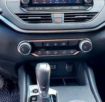 Серый Ниссан Альтима, объемом двигателя 2.49 л и пробегом 28 тыс. км за 20500 $, фото 18 на Automoto.ua