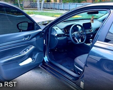 Серый Ниссан Альтима, объемом двигателя 2.5 л и пробегом 27 тыс. км за 22200 $, фото 2 на Automoto.ua