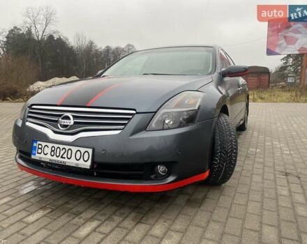 Серый Ниссан Альтима, объемом двигателя 2.49 л и пробегом 240 тыс. км за 4750 $, фото 1 на Automoto.ua