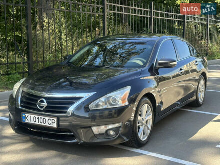Ниссан Альтима 2013 в Киеве на Automoto.ua Серый Ниссан Альтима, объемом двигателя 2.5 л и пробегом 203 тыс. км за 8750 $, фото 1 на Automoto.ua