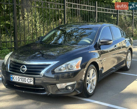 Серый Ниссан Альтима, объемом двигателя 2.5 л и пробегом 203 тыс. км за 8750 $, фото 1 на Automoto.ua