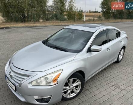 Сірий Ніссан Альтіма, об'ємом двигуна 2.5 л та пробігом 285 тис. км за 8900 $, фото 1 на Automoto.ua