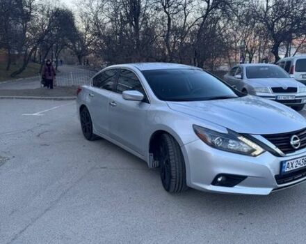 Сірий Ніссан Альтіма, об'ємом двигуна 2.49 л та пробігом 115 тис. км за 9000 $, фото 1 на Automoto.ua