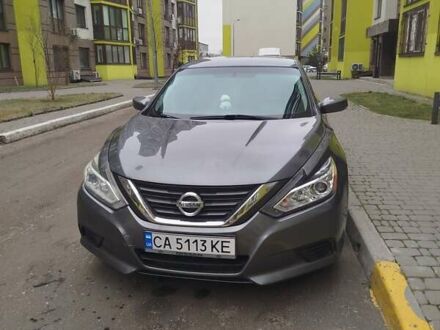 Ниссан Альтима 2016 в Черкассах на Automoto.ua Серый Ниссан Альтима, объемом двигателя 2.49 л и пробегом 119 тыс. км за 9800 $, фото 1 на Automoto.ua