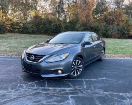 Серый Ниссан Альтима, объемом двигателя 2.5 л и пробегом 69 тыс. км за 9500 $, фото 1 на Automoto.ua