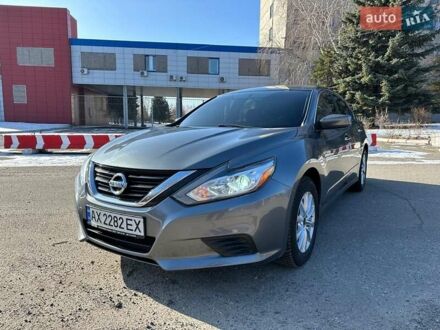 Ниссан Альтима 2017 в Харькове на Automoto.ua Серый Ниссан Альтима, объемом двигателя 2.49 л и пробегом 78 тыс. км за 12300 $, фото 1 на Automoto.ua