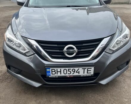 Серый Ниссан Альтима, объемом двигателя 2.5 л и пробегом 106 тыс. км за 10500 $, фото 1 на Automoto.ua