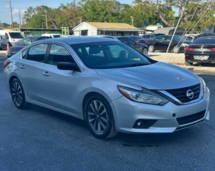 Серый Ниссан Альтима, объемом двигателя 2.5 л и пробегом 67 тыс. км за 1850 $, фото 1 на Automoto.ua