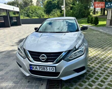 Серый Ниссан Альтима, объемом двигателя 2.49 л и пробегом 146 тыс. км за 10700 $, фото 1 на Automoto.ua