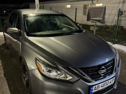 Серый Ниссан Альтима, объемом двигателя 2.49 л и пробегом 97 тыс. км за 10900 $, фото 1 на Automoto.ua