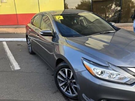 Серый Ниссан Альтима, объемом двигателя 2.49 л и пробегом 224 тыс. км за 10700 $, фото 1 на Automoto.ua