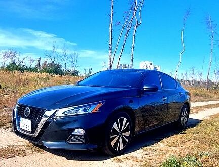 Ніссан Альтіма 2022 у Харкові на Automoto.ua Сірий Ніссан Альтіма, об'ємом двигуна 2.5 л та пробігом 27 тис. км за 21200 $, фото 1 на Automoto.ua