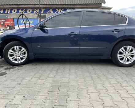 Синій Ніссан Альтіма, об'ємом двигуна 2.5 л та пробігом 258 тис. км за 5000 $, фото 1 на Automoto.ua