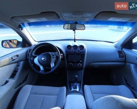 Синій Ніссан Альтіма, об'ємом двигуна 2.49 л та пробігом 156 тис. км за 6500 $, фото 12 на Automoto.ua