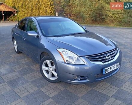 Синій Ніссан Альтіма, об'ємом двигуна 2.49 л та пробігом 156 тис. км за 6500 $, фото 10 на Automoto.ua