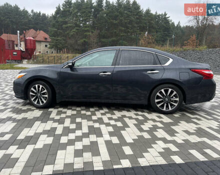 Синий Ниссан Альтима, объемом двигателя 2.49 л и пробегом 122 тыс. км за 12500 $, фото 9 на Automoto.ua