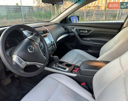 Синий Ниссан Альтима, объемом двигателя 2.5 л и пробегом 98 тыс. км за 9900 $, фото 2 на Automoto.ua