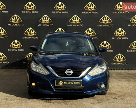 Синий Ниссан Альтима, объемом двигателя 2.49 л и пробегом 211 тыс. км за 10900 $, фото 1 на Automoto.ua