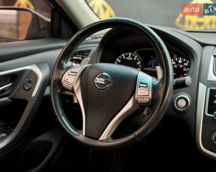 Синий Ниссан Альтима, объемом двигателя 2.49 л и пробегом 211 тыс. км за 10900 $, фото 18 на Automoto.ua