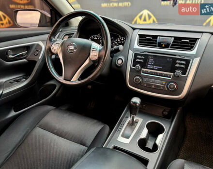 Синий Ниссан Альтима, объемом двигателя 2.49 л и пробегом 211 тыс. км за 10900 $, фото 19 на Automoto.ua