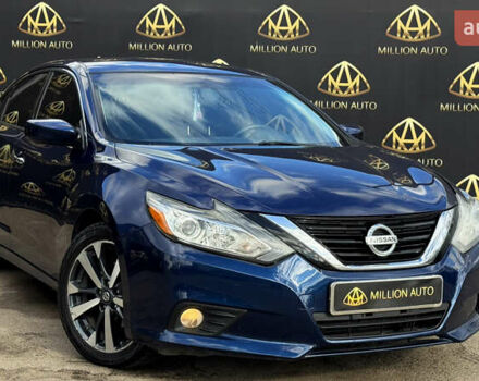 Синий Ниссан Альтима, объемом двигателя 2.49 л и пробегом 211 тыс. км за 10900 $, фото 6 на Automoto.ua