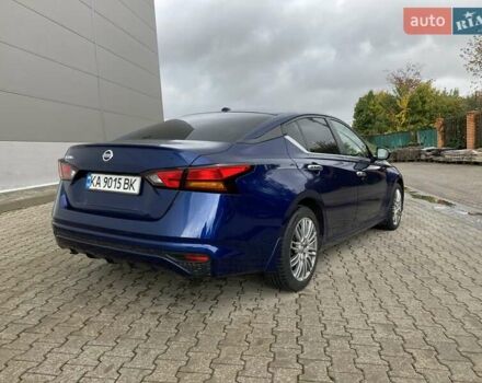 Синий Ниссан Альтима, объемом двигателя 2.49 л и пробегом 112 тыс. км за 15500 $, фото 5 на Automoto.ua