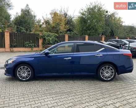 Синий Ниссан Альтима, объемом двигателя 2.49 л и пробегом 112 тыс. км за 15500 $, фото 2 на Automoto.ua