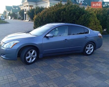 Синий Ниссан Альтима, объемом двигателя 2.49 л и пробегом 156 тыс. км за 6500 $, фото 1 на Automoto.ua