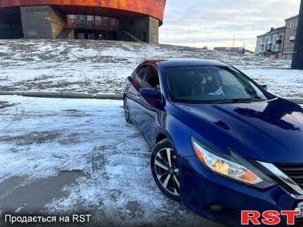 Ниссан Альтима 2017 в Шепетовке на Automoto.ua Синий Ниссан Альтима, объемом двигателя 2.5 л и пробегом 206 тыс. км за 12300 $, фото 1 на Automoto.ua