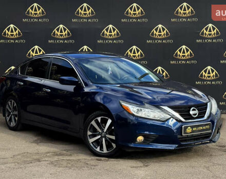 Синий Ниссан Альтима, объемом двигателя 2.49 л и пробегом 211 тыс. км за 10900 $, фото 1 на Automoto.ua