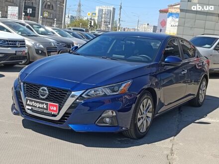 Ніссан Альтіма 2020 у Харкові на Automoto.ua Синій Ніссан Альтіма, об'ємом двигуна 2.5 л та пробігом 61 тис. км за 15790 $, фото 1 на Automoto.ua