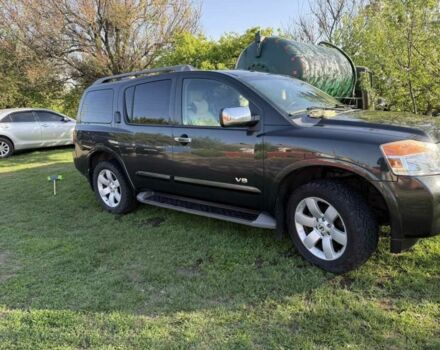 Черный Ниссан Армада, объемом двигателя 5.6 л и пробегом 150 тыс. км за 12800 $, фото 3 на Automoto.ua