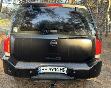 Черный Ниссан Армада, объемом двигателя 5.6 л и пробегом 264 тыс. км за 10500 $, фото 8 на Automoto.ua