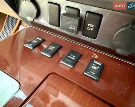 Черный Ниссан Армада, объемом двигателя 5.6 л и пробегом 267 тыс. км за 10999 $, фото 53 на Automoto.ua