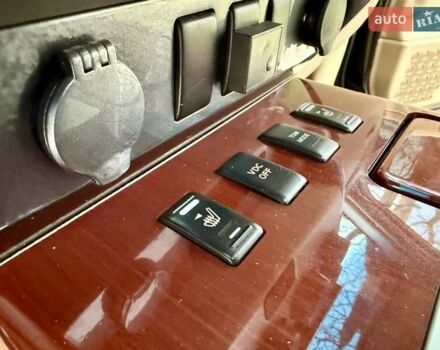 Черный Ниссан Армада, объемом двигателя 5.6 л и пробегом 267 тыс. км за 10999 $, фото 45 на Automoto.ua