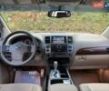 Черный Ниссан Армада, объемом двигателя 5.55 л и пробегом 180 тыс. км за 10900 $, фото 18 на Automoto.ua